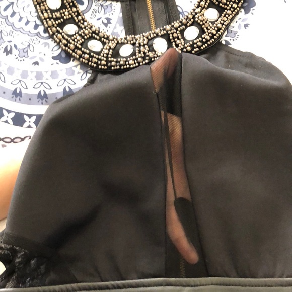 Dress - Picture 7 of 8